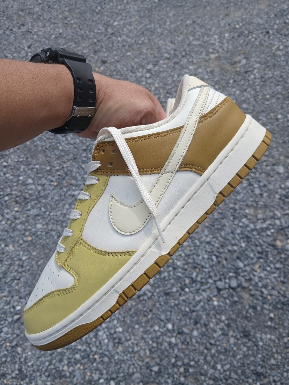 Nike Dunk Low Retro Bronzine Athletic/Lifestyle Shoes Size 9.5 Men/11 Women